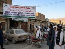کوئٹہ اور بلوچستان میں افغان مہاجرین کی جائیداد اور گاڑیوں کی خرید و فروخت پر پابندی عائد کرنے کا فیصلہ