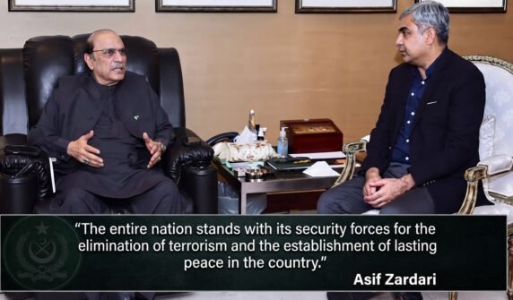 دہشت گردی کے خاتمے اور ملک میں پائیدار امن کے قیام کیلئے پوری قوم اپنی سکیورٹی فورسز کے ساتھ کھڑی ہے،آصف زرداری