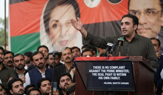 وزیراعظم سے کوئی شکایت نہیں اصل لڑائی ان کے اپنے خاندان کے درمیان ہے، بلاول بھٹو